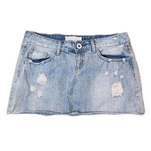 Y2K Maurices Low Rise Distressed 5 Pocket Micro Mini Light Denim Skirt Size 7/8